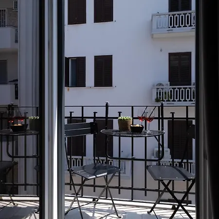 Palazzo Pisani - バーリ