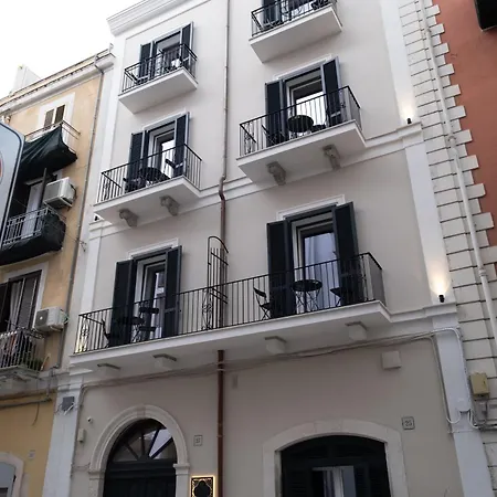 Palazzo Pisani - *