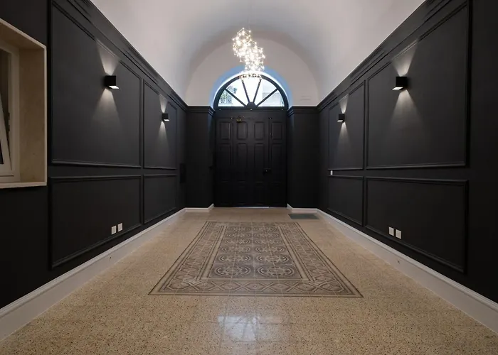 Palazzo Pisani - * Μπάρι